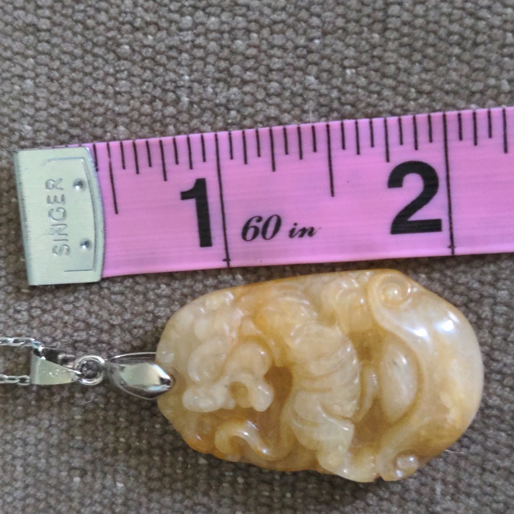 Golden Jade Sterling Silver Pendant Necklace. Hand Carved Tiger. Burma Artisan - Picture 3 of 8